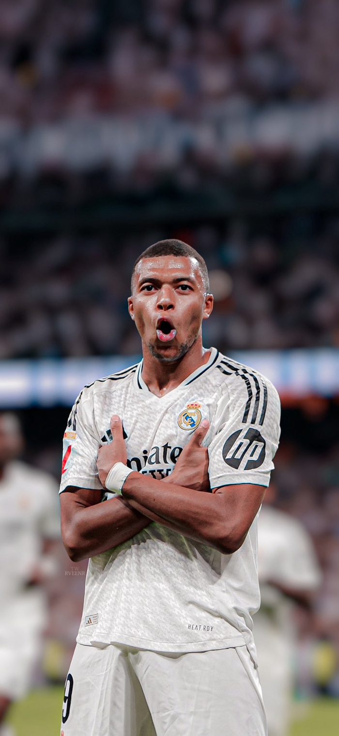 欧冠淘汰赛前瞻：曼城对阵皇家马德里,（欧冠淘汰赛焦点战：曼城迎战皇马）