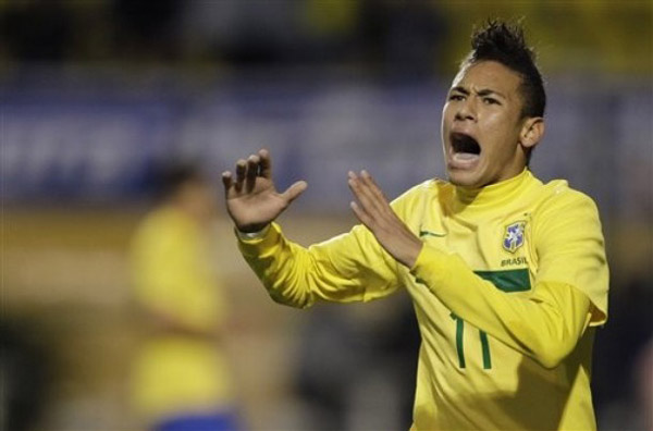 上海男篮三分雨淹没对手（上海男篮外线火力全开，击溃对手）