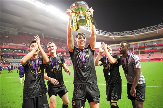 波波维奇国家队最后一战对巴拉圭进球，明年世界杯将带队战巴拉圭（波波维奇国家队谢幕战破门，明年世界杯将以主帅身份率队再战巴拉圭）