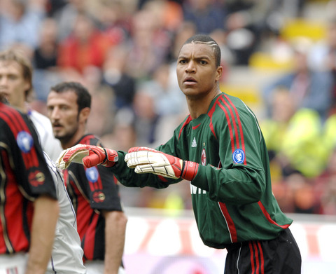 皇马客战奥林匹亚科斯：姆巴佩、维尼修斯首发，贝林厄姆替补（皇马客场挑战奥林匹亚科斯：姆巴佩、维尼修斯先发，贝林厄姆暂列替补）