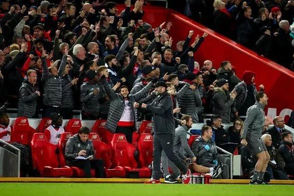 11助攻0失误！詹姆斯本赛季第二次助攻上双且失误不超1次（詹姆斯11助攻零失误，本季第二次助攻上双且失误不超过1次）