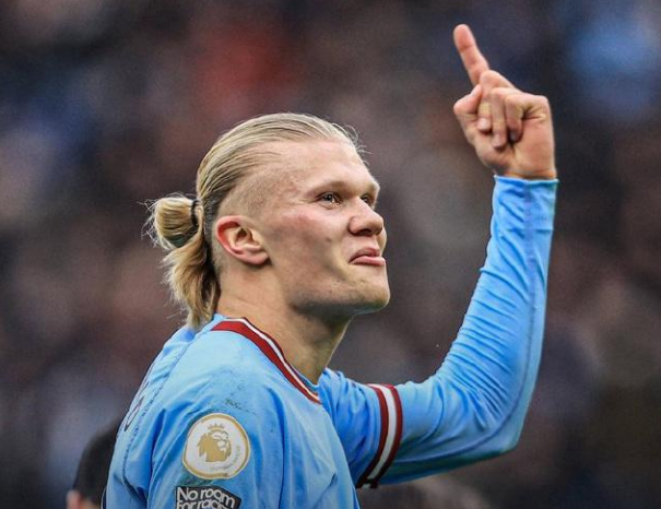 科尔谈库明加遭DNP：他不是明星球员，就会遇到这种情况（科尔谈库明加未获出场：非明星球员难免遇到这种情况）