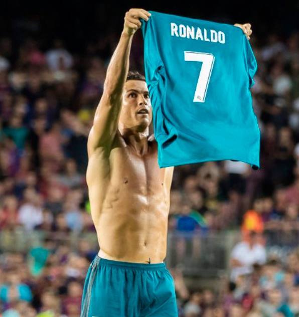 罗体：米兰冬窗寻找吉鲁式中锋，目前正评估菲尔克鲁格（罗体：米兰冬窗瞄准吉鲁型中锋，正考察菲尔克鲁格）